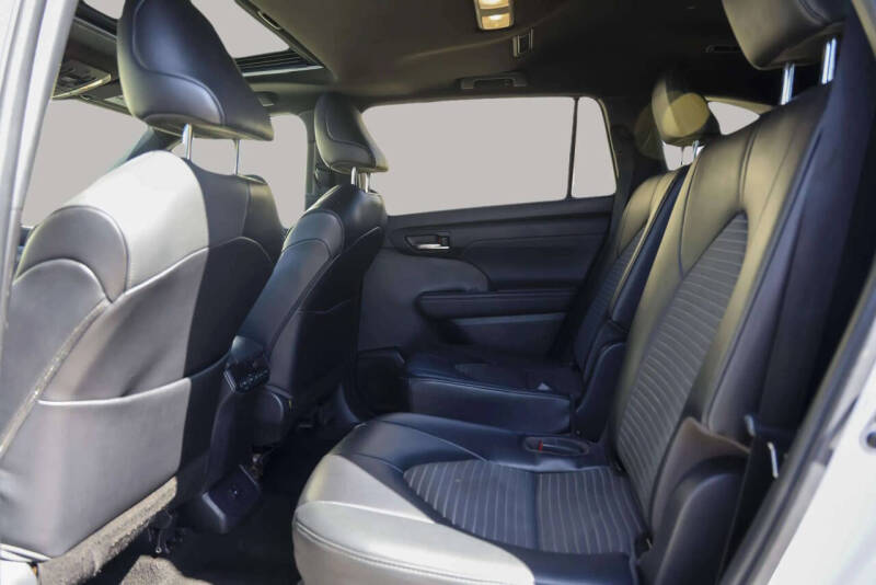 2022 Toyota Highlander XSE