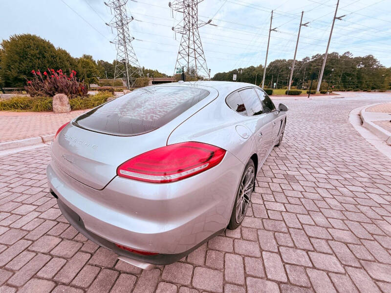 2016 Porsche Panamera
