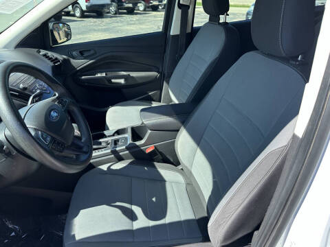 2019 Ford Escape S