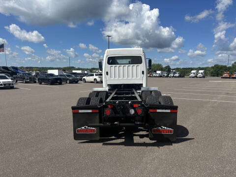 2015 Freightliner M2 106