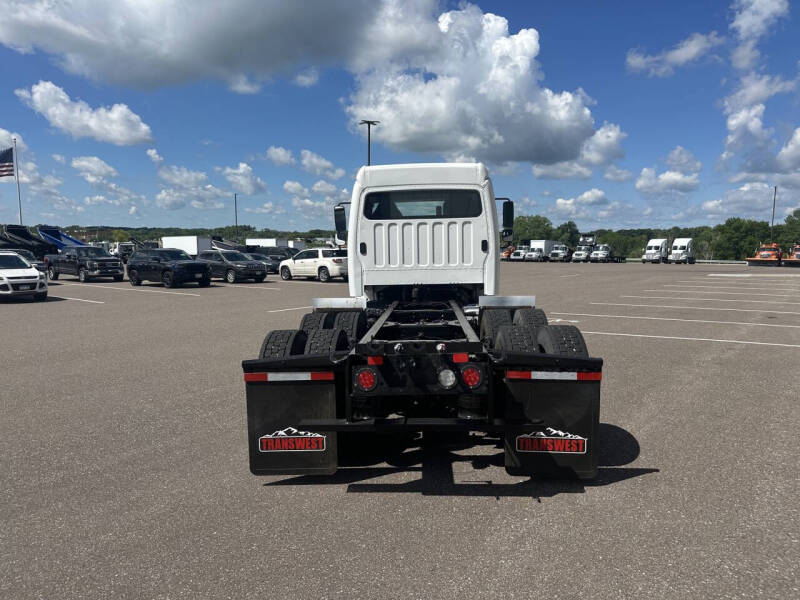 2015 Freightliner M2 106