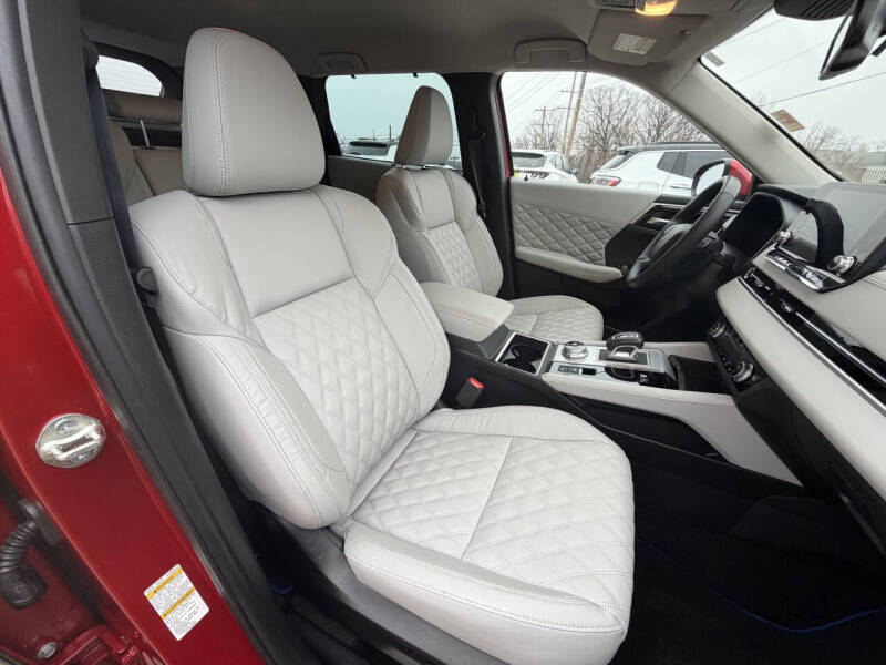 2023 Mitsubishi Outlander PHEV SEL