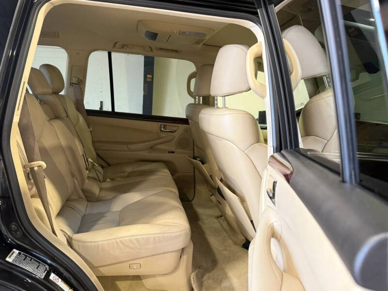 2011 Lexus LX 570
