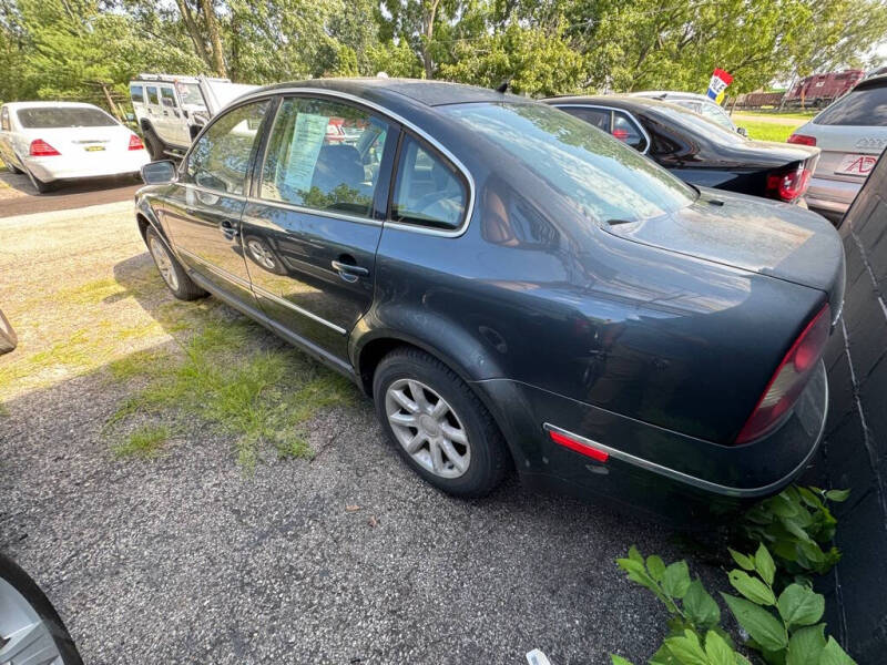 2004 Volkswagen Passat GLS photo 4