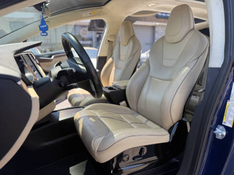 2017 Tesla Model X 90D