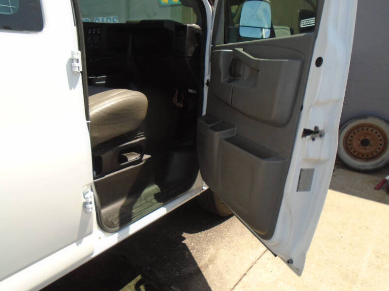 2017 Chevrolet Express 2500