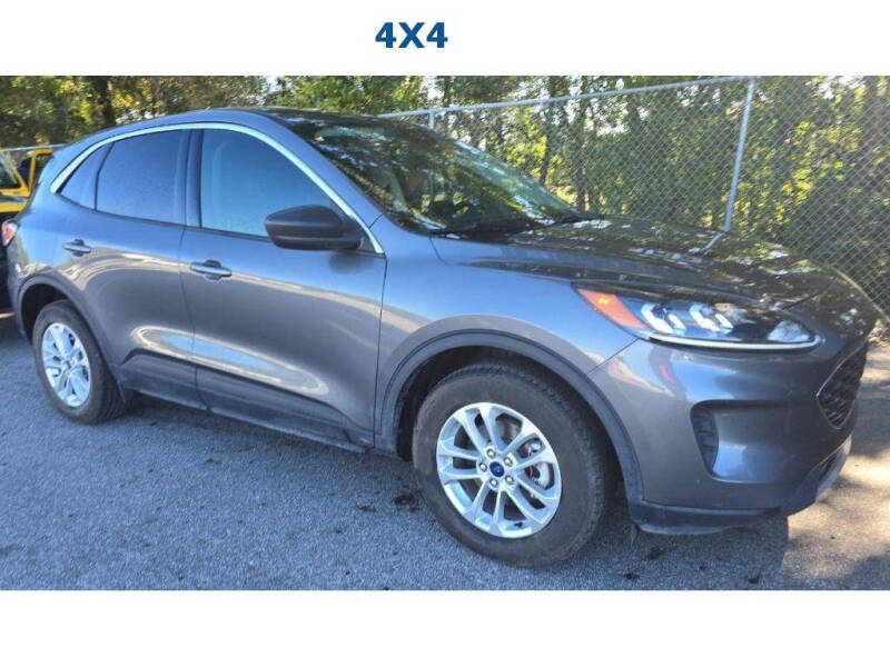 2022 Ford Escape SE's photo