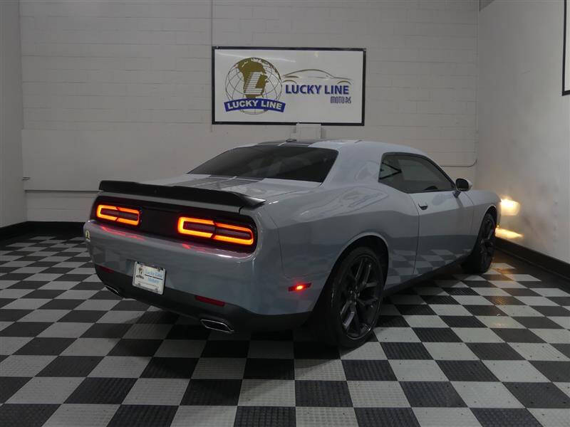 2021 Dodge Challenger SXT