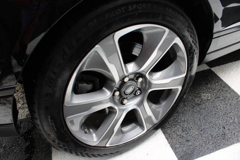 2020 Land Rover Range Rover P525 HSE