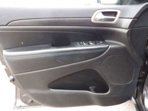 2017 Jeep Grand Cherokee Laredo E