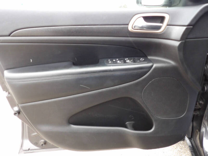 2017 Jeep Grand Cherokee Laredo E