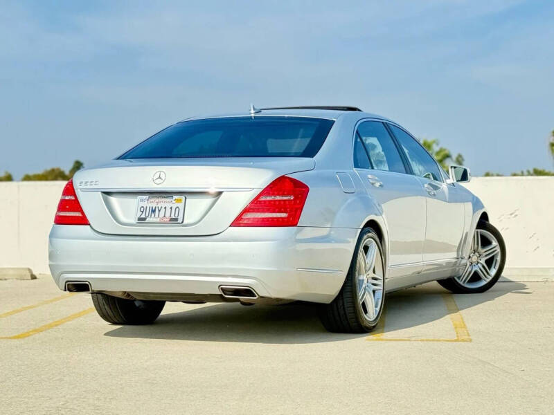 2011 Mercedes-Benz S-Class S 550