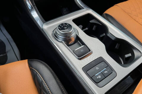2024 Ford Edge Titanium