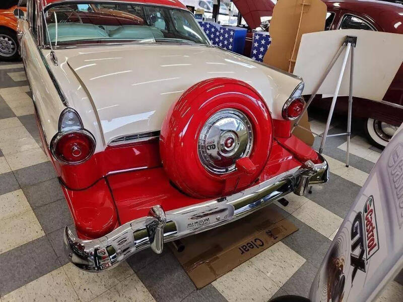 1955 Ford Crown Victoria