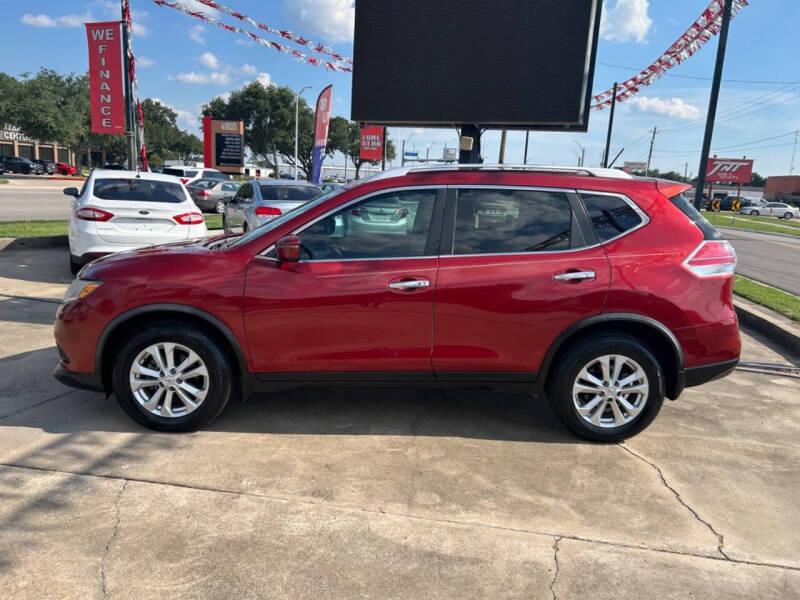 2016 Nissan Rogue SV