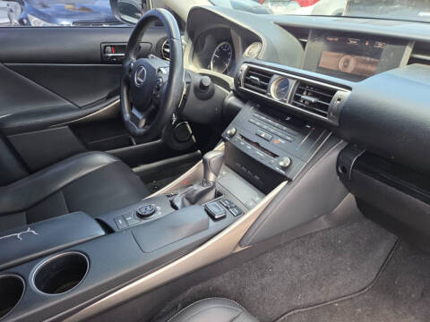2015 Lexus IS 250