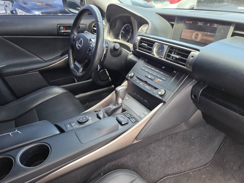 2015 Lexus IS 250