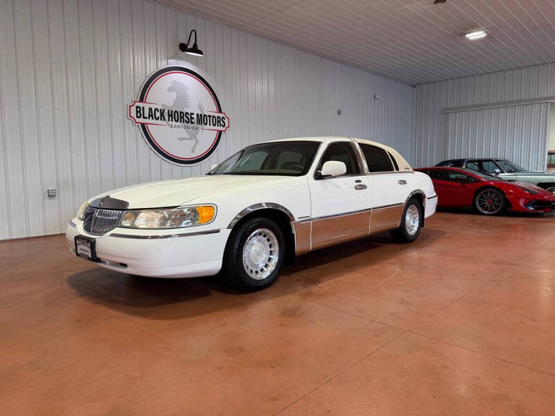 2002 Lincoln Town Car Executive