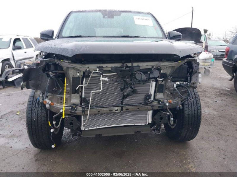 2024 Toyota 4Runner SR5