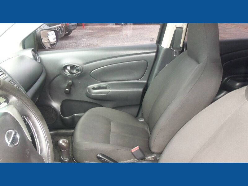 2016 Nissan Versa 1.6 S