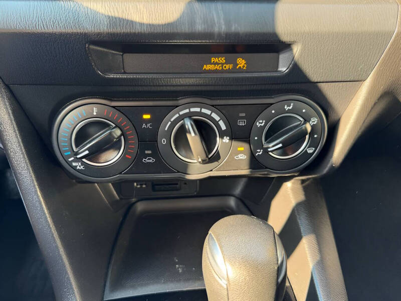 2015 Mazda MAZDA3 i Touring