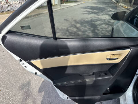 2017 Toyota Corolla LE