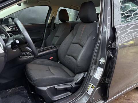 2017 Mazda MAZDA3 Sport