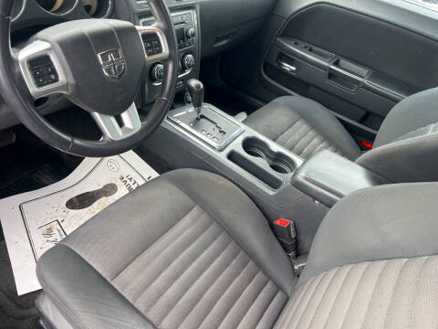 2013 Dodge Challenger SXT