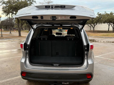 2016 Toyota Highlander LE Plus