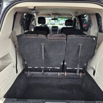 2012 Dodge Grand Caravan American Value Package