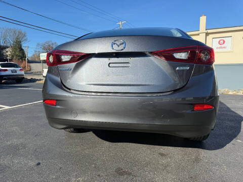 2016 Mazda MAZDA3 i Sport