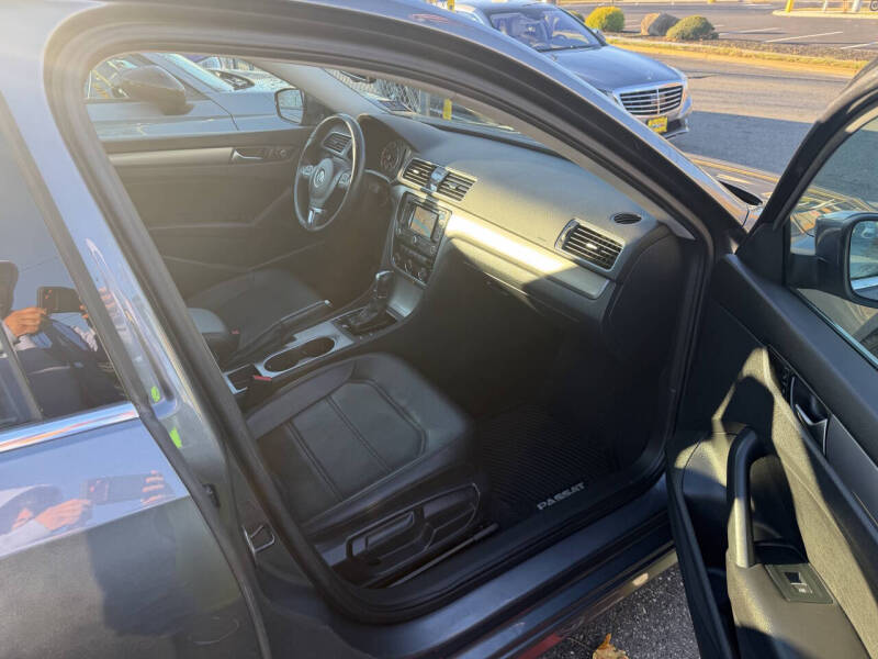 2014 Volkswagen Passat 1.8T SE PZEV