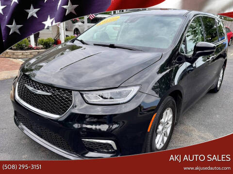 2022 Chrysler Pacifica Touring L