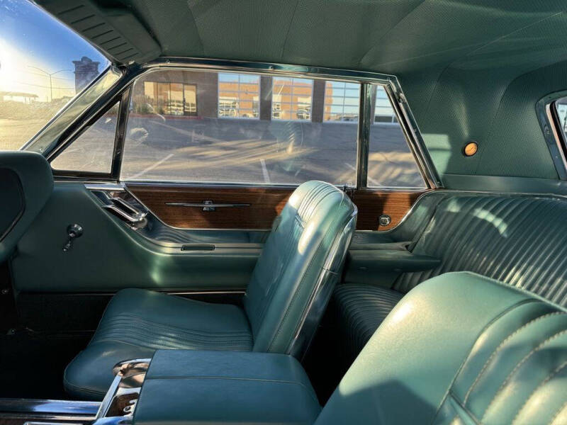 1965 Ford Thunderbird