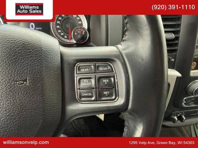 2017 RAM 1500 SLT