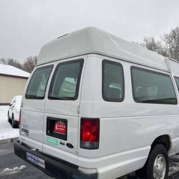 2013 Ford E-Series E-350 SD