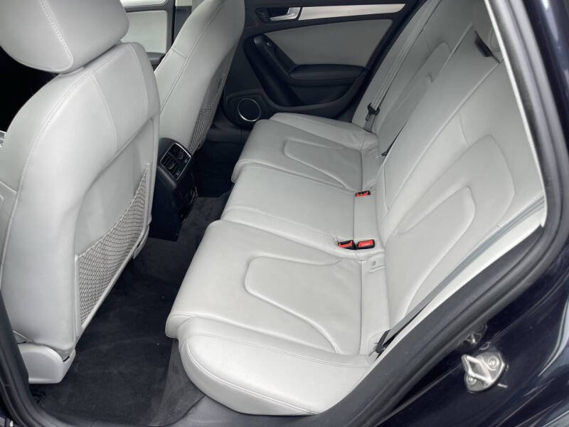 2016 Audi A4 2.0T quattro Premium Plus