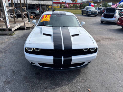 2018 Dodge Challenger SXT Plus
