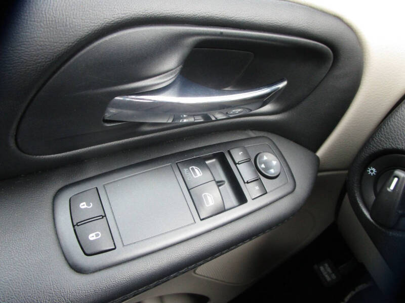 2015 Dodge Grand Caravan American Value Package