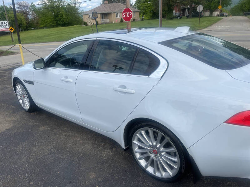 2018 Jaguar XE
