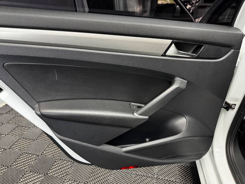 2021 Volkswagen Passat SE