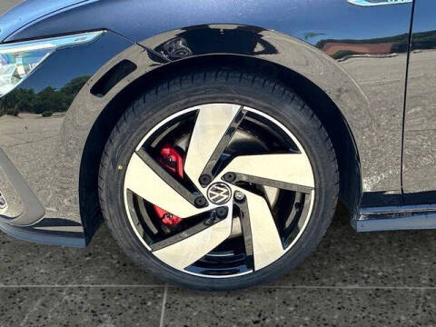 2022 Volkswagen Golf GTI SE