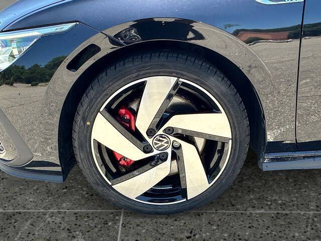 2022 Volkswagen Golf GTI SE