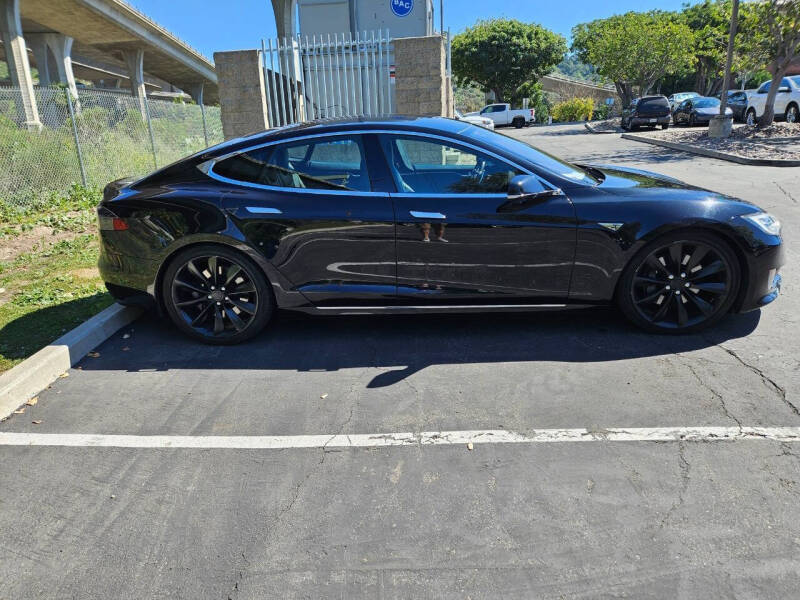 2016 Tesla Model S 90D