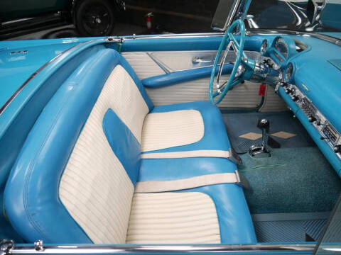 1956 Ford Thunderbird