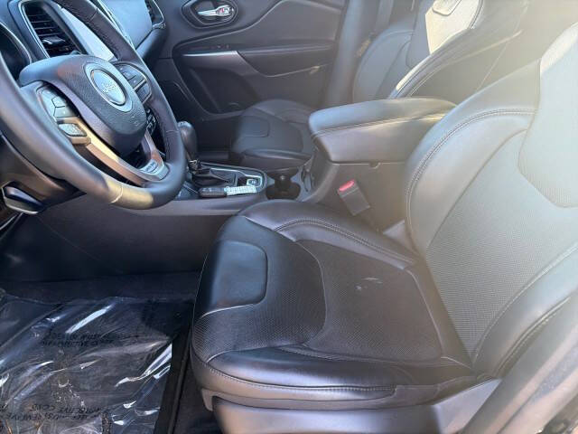 2022 Jeep Cherokee Latitude Lux