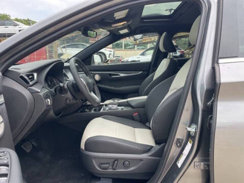 2025 Infiniti QX55 Essential