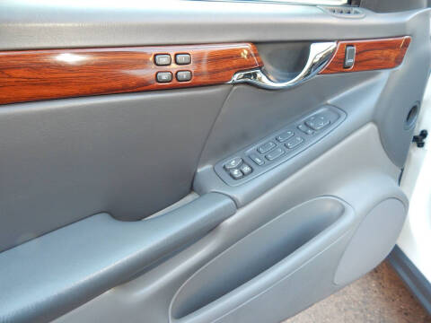 2004 Cadillac DeVille