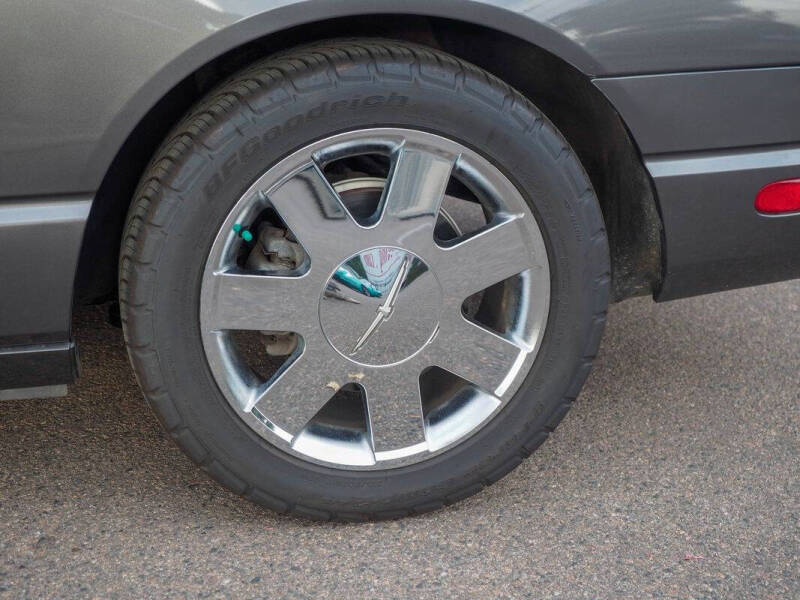 2003 Ford Thunderbird