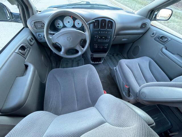 2003 Dodge Caravan SE